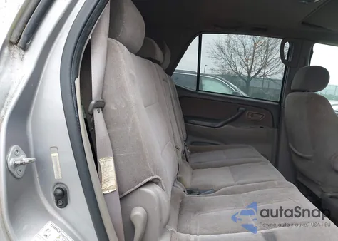 2001 Toyota Sequoia Sr5 V8 from USA, damaged, VIN 5TDBT44A01S002081